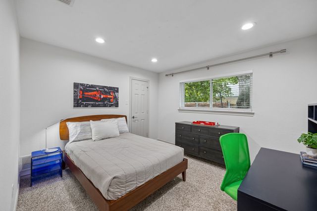 16814 Deer Park Drive, Dallas, TX 75248