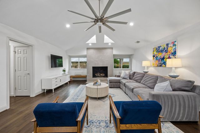 16814 Deer Park Drive, Dallas, TX 75248