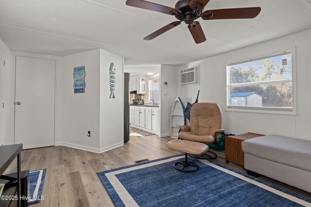 105 Ronnie Road, Beaufort, NC 28516