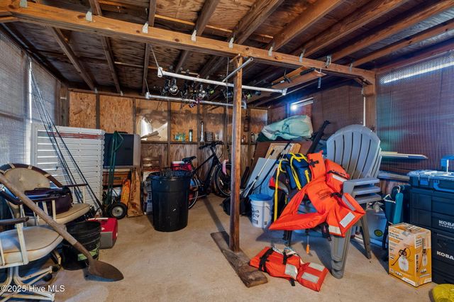 105 Ronnie Road, Beaufort, NC 28516