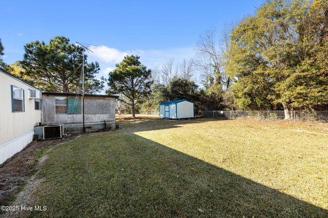 105 Ronnie Road, Beaufort, NC 28516