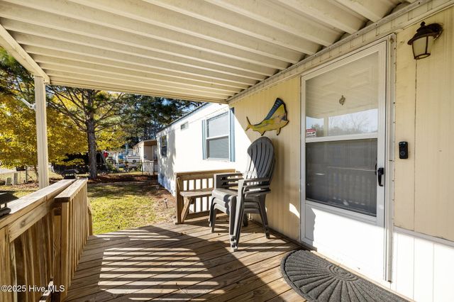 105 Ronnie Road, Beaufort, NC 28516