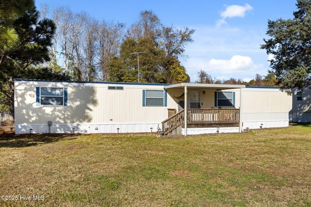 105 Ronnie Road, Beaufort, NC 28516