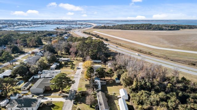 105 Ronnie Road, Beaufort, NC 28516