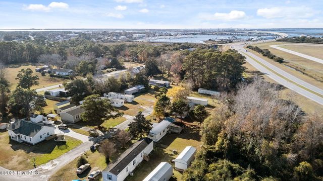 105 Ronnie Road, Beaufort, NC 28516