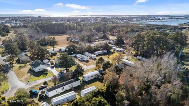 105 Ronnie Road, Beaufort, NC 28516