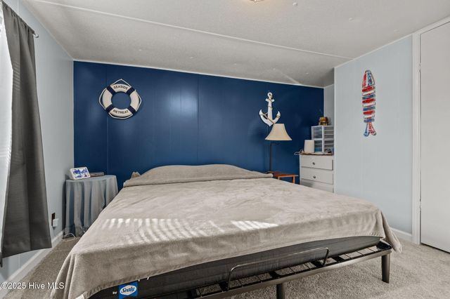 105 Ronnie Road, Beaufort, NC 28516