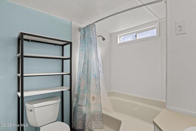 105 Ronnie Road, Beaufort, NC 28516