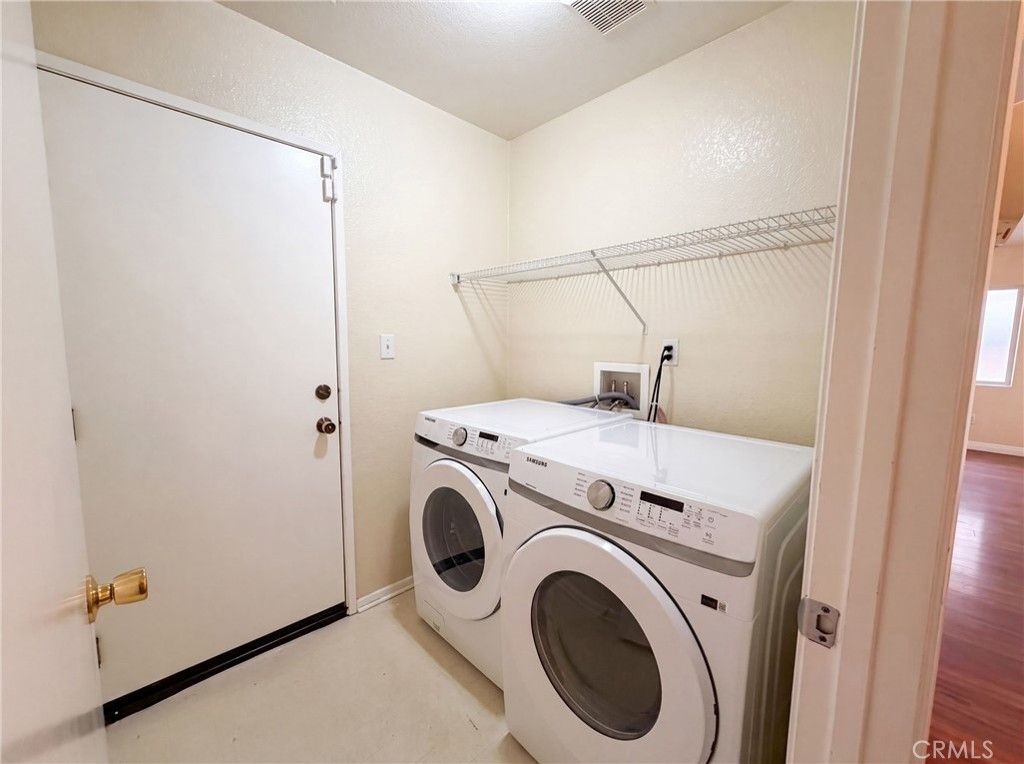 Image 19 of property listing at 18792 Dogwood Court, Adelanto, CA 92301