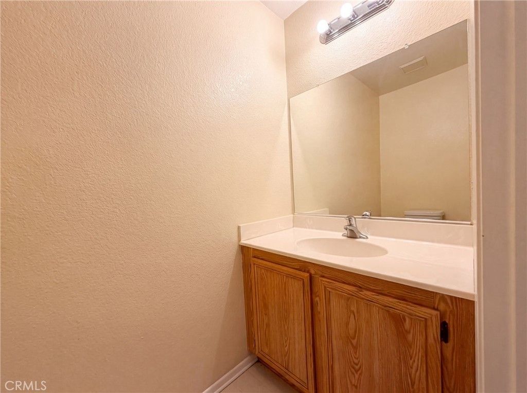 Image 8 of property listing at 18792 Dogwood Court, Adelanto, CA 92301