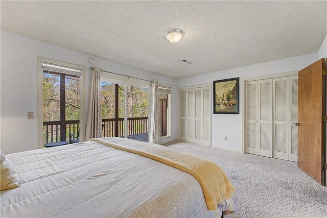65 Davis Circle, Bella Vista, AR 72715