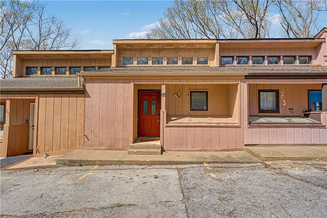 65 Davis Circle, Bella Vista, AR 72715