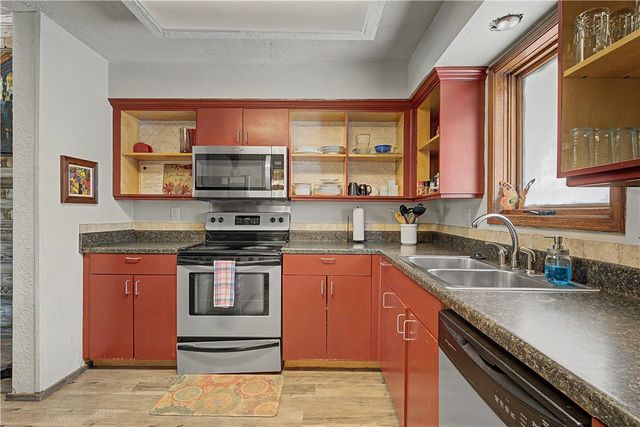 65 Davis Circle, Bella Vista, AR 72715
