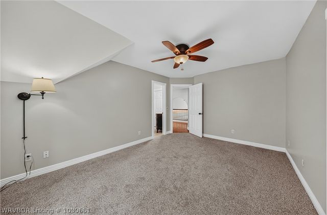 88 Skyview Lane, Fayetteville, AR 72701