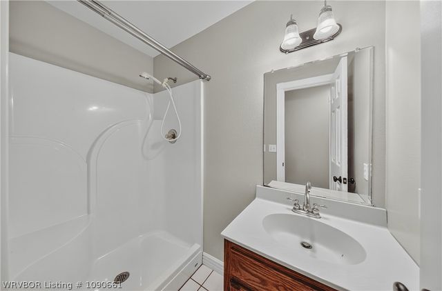 88 Skyview Lane, Fayetteville, AR 72701