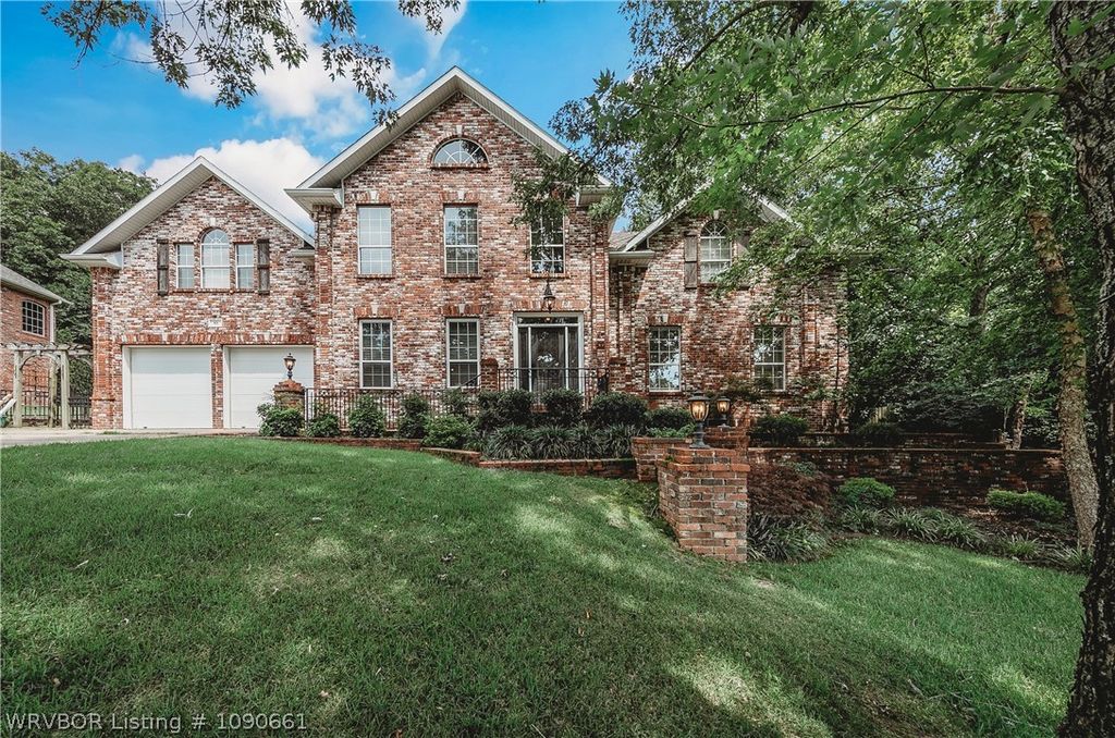 88 Skyview Lane, Fayetteville, AR 72701