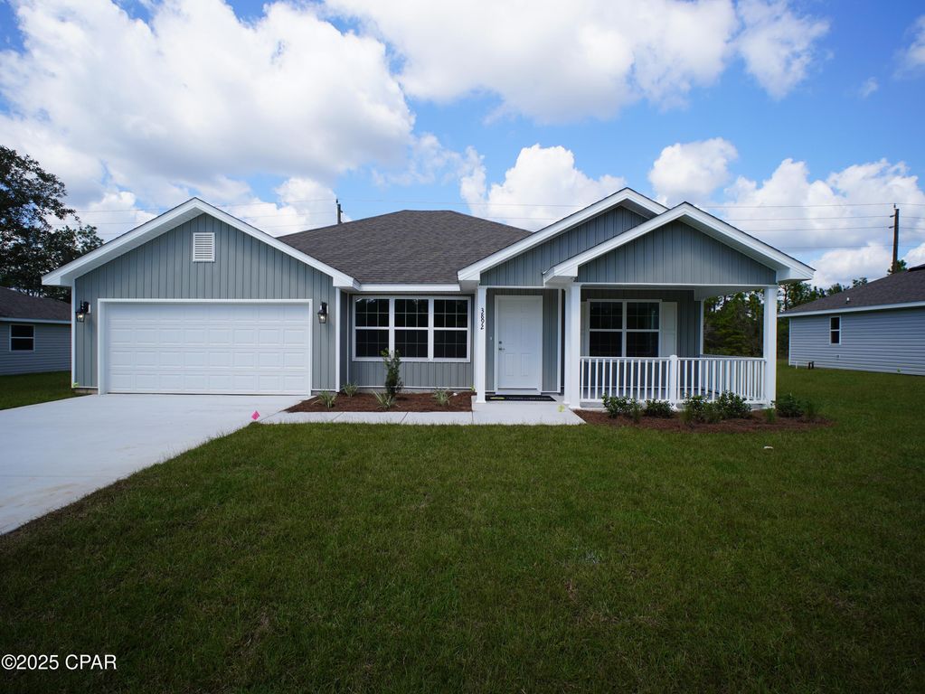 3892 Bricknell Avenue, Chipley, FL 32428