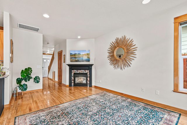 2684 Clay Creek Way, Ashland, OR 97520