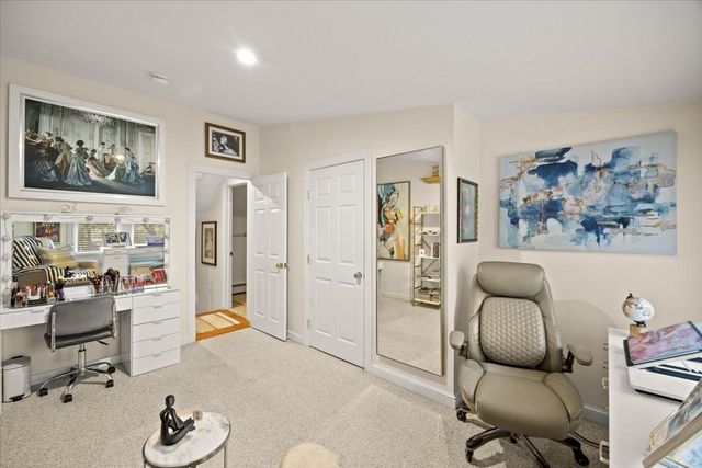 24 Union St D, Rockland, MA 02370