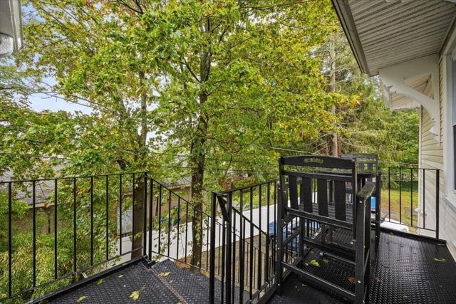 24 Union St D, Rockland, MA 02370