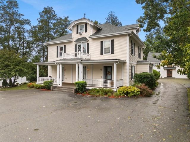 24 Union St D, Rockland, MA 02370