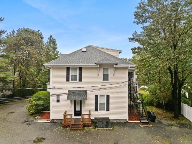 24 Union St D, Rockland, MA 02370