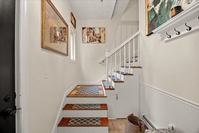 24 Union St D, Rockland, MA 02370
