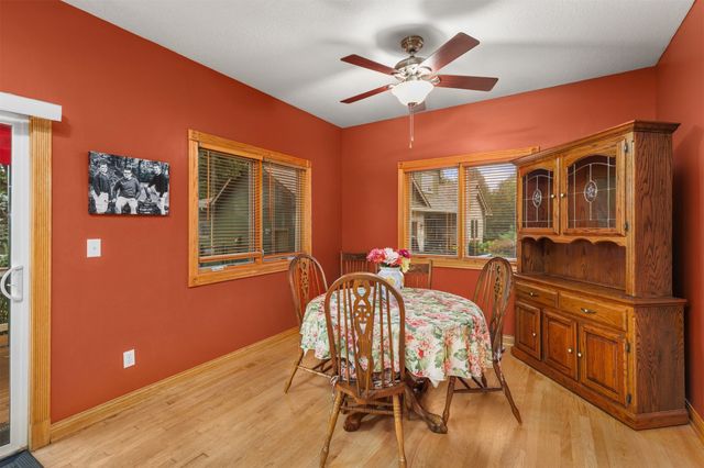 1006 4th Avenue NW, Altoona, IA 50009
