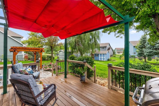 1006 4th Avenue NW, Altoona, IA 50009
