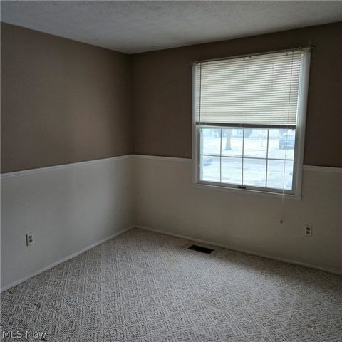 511 Suzanne Drive, Kent, OH 44240