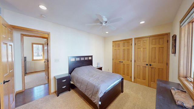 64562 270th Street, Alden, MN 56009