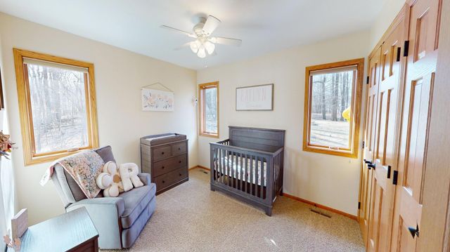 64562 270th Street, Alden, MN 56009