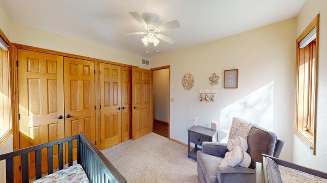 64562 270th Street, Alden, MN 56009