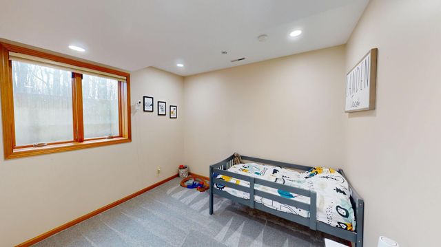 64562 270th Street, Alden, MN 56009