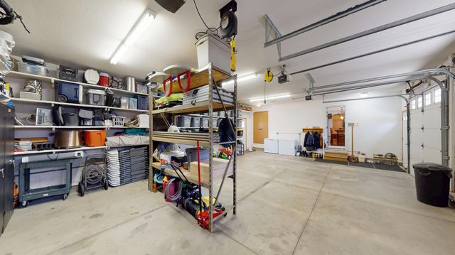 64562 270th Street, Alden, MN 56009