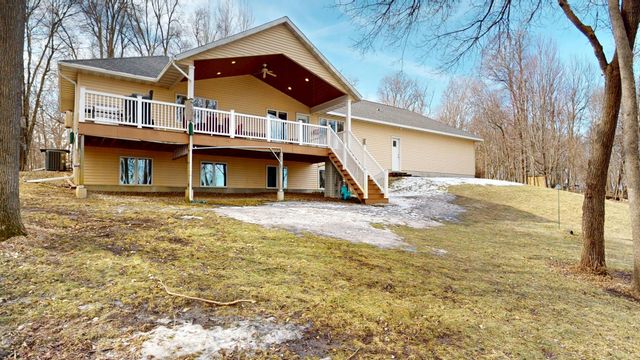 64562 270th Street, Alden, MN 56009