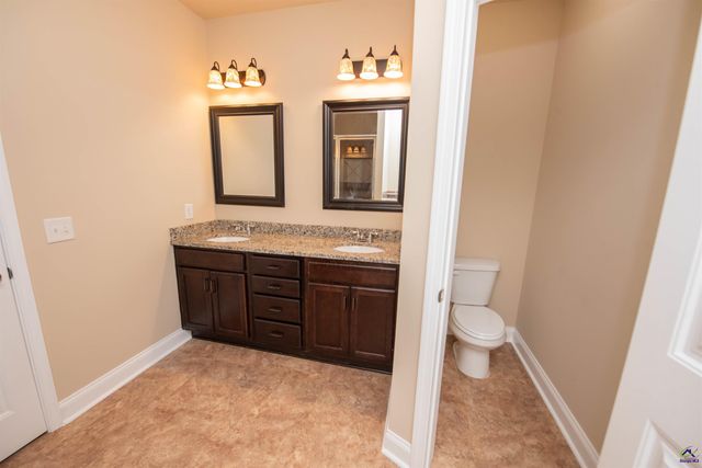 212 Chrisopher Luke Circle, Perry, GA 31069