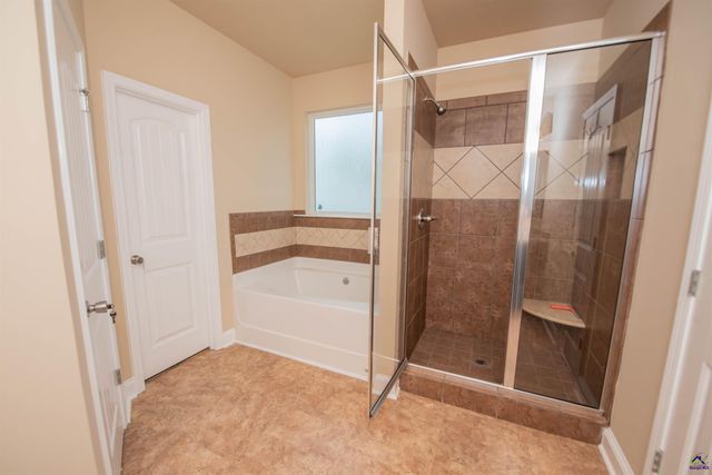 212 Chrisopher Luke Circle, Perry, GA 31069