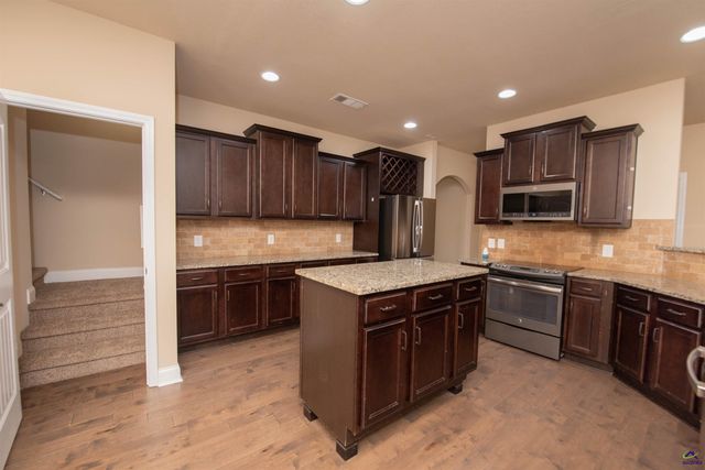 212 Chrisopher Luke Circle, Perry, GA 31069
