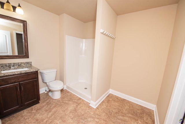 212 Chrisopher Luke Circle, Perry, GA 31069