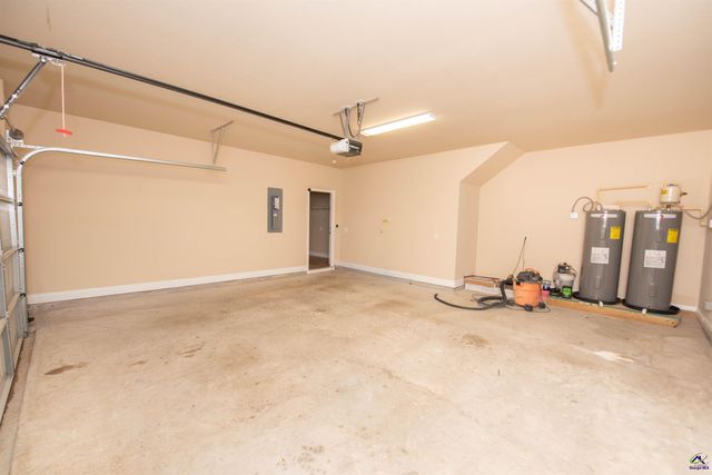 212 Chrisopher Luke Circle, Perry, GA 31069