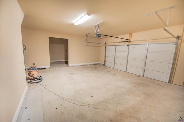 212 Chrisopher Luke Circle, Perry, GA 31069
