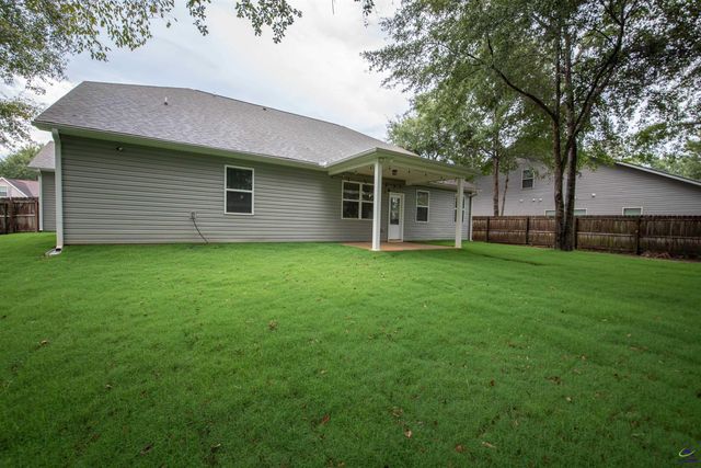212 Chrisopher Luke Circle, Perry, GA 31069