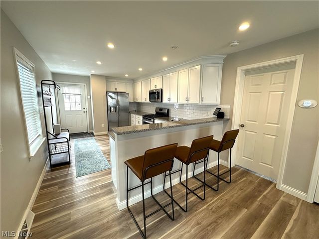 4433 Fenwick Avenue, Cleveland, OH 44113