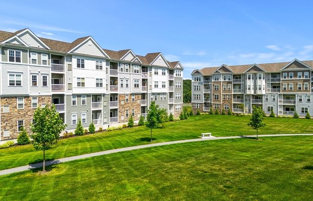 5 Peters Farm Way 407, Westborough, MA 01581