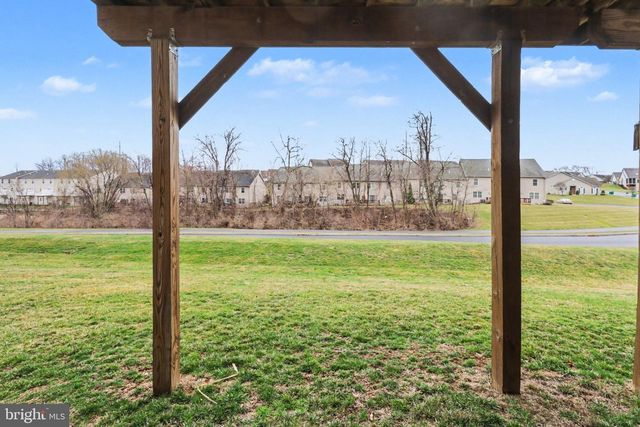 5260 MENDENHALL DR, Mechanicsburg, PA 17050