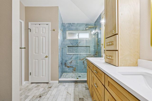 2614 Claudia DR, Leander, TX 78641