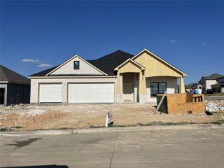 711 Bass Lake Lane, Cleburne, TX 76033