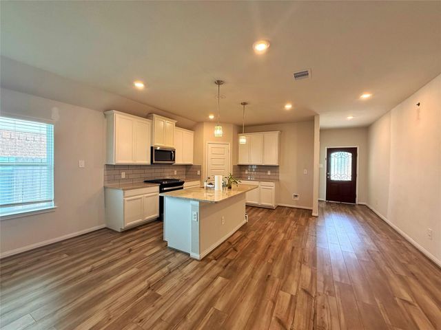 3914 Dry Creek Drive, Missouri City, TX 77459