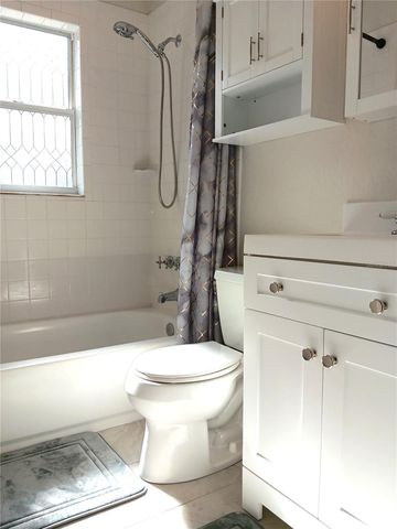 5244 6TH AVENUE N, St Petersburg, FL 33710